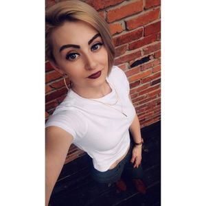 Meet your Posher, Marie